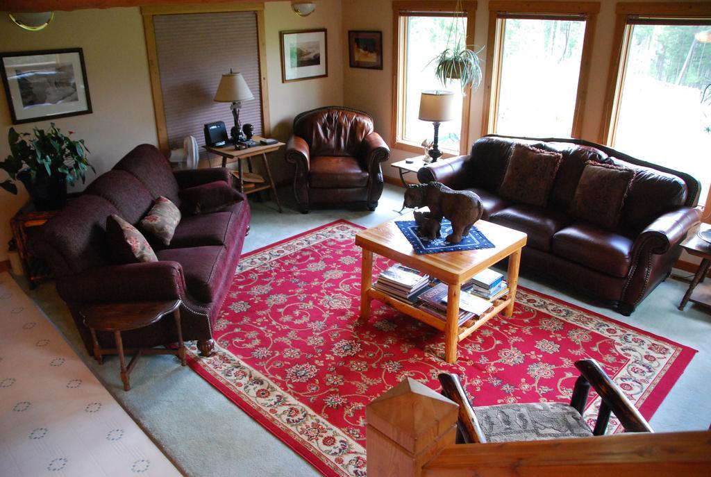 Kicking Horse Canyon Guest Houseゴールデン エクステリア 写真