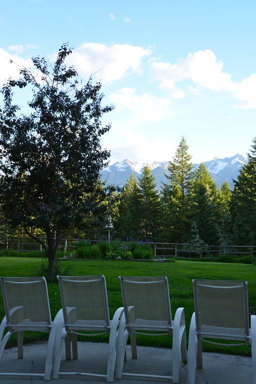 Kicking Horse Canyon Guest Houseゴールデン エクステリア 写真