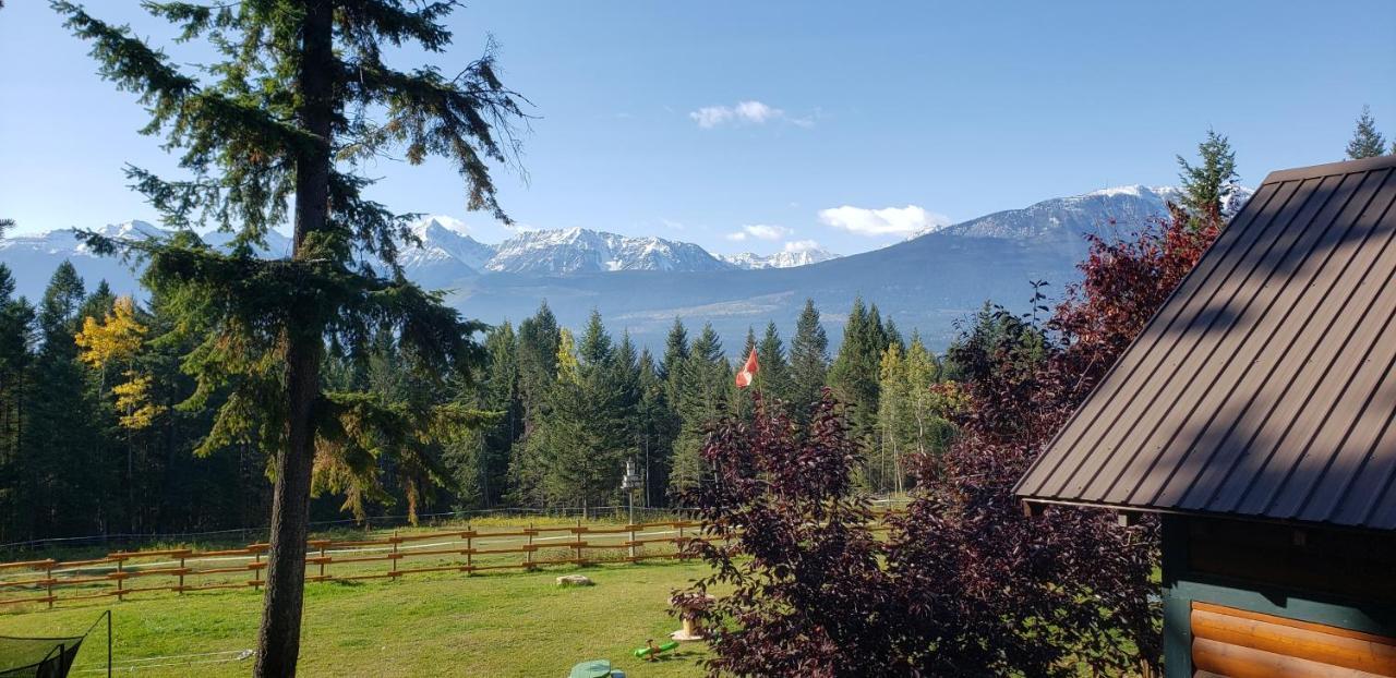 Kicking Horse Canyon Guest Houseゴールデン エクステリア 写真